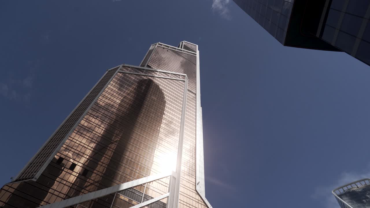 rascacielos moderno en una ciudad