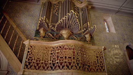 extremely rare and beautiful restored antique pipe organ from a old sanctuary