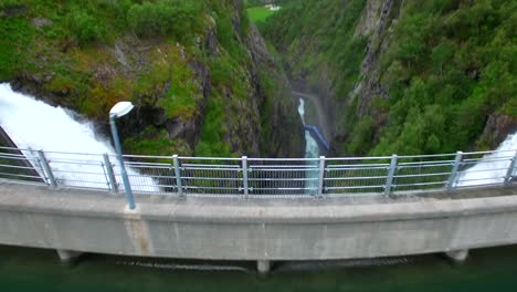 Blick-Von-Oben-Auf-Den-Zakariasdammen