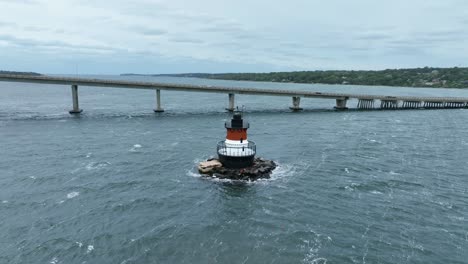 颱風期間的水流不穩定