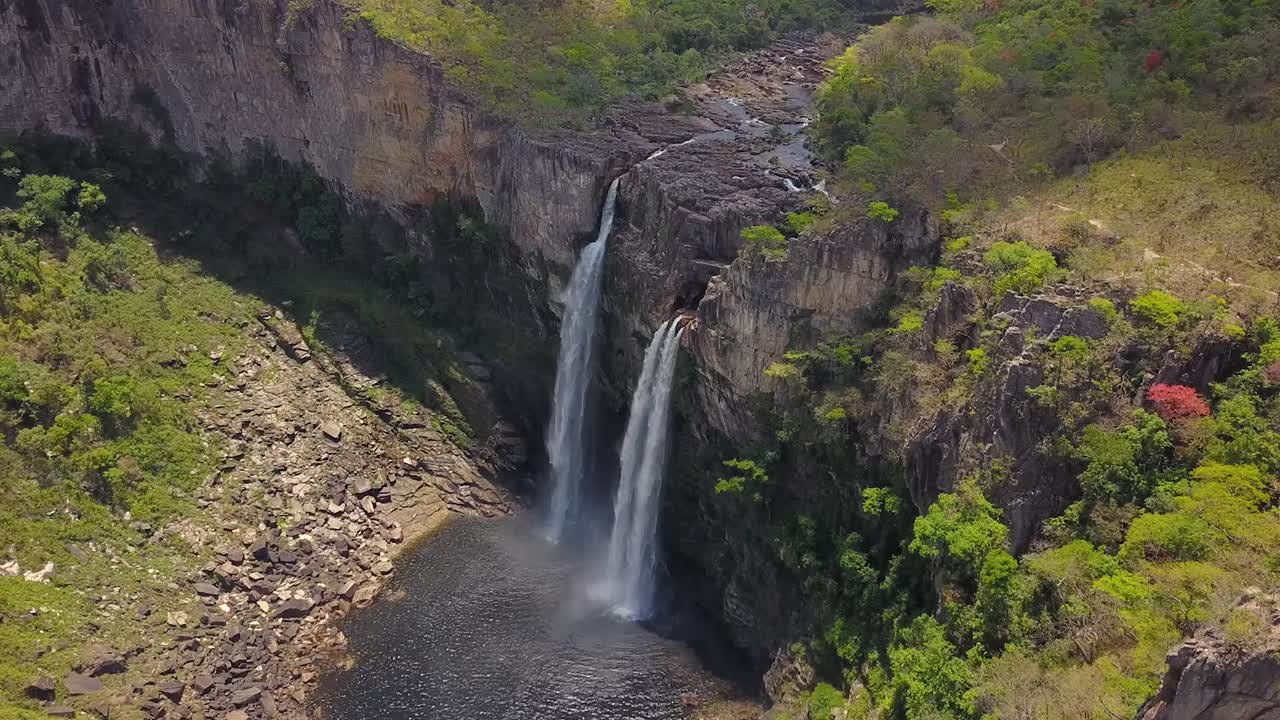 cachoeira dos saltos, chapada dos veadeiros, goiás, brasil