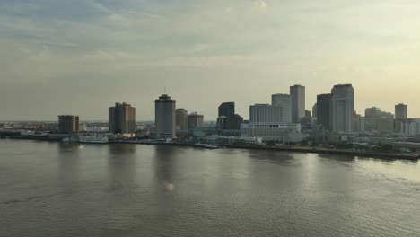 Luftanflug-Auf-Die-Innenstadt-Von-New-Orleans