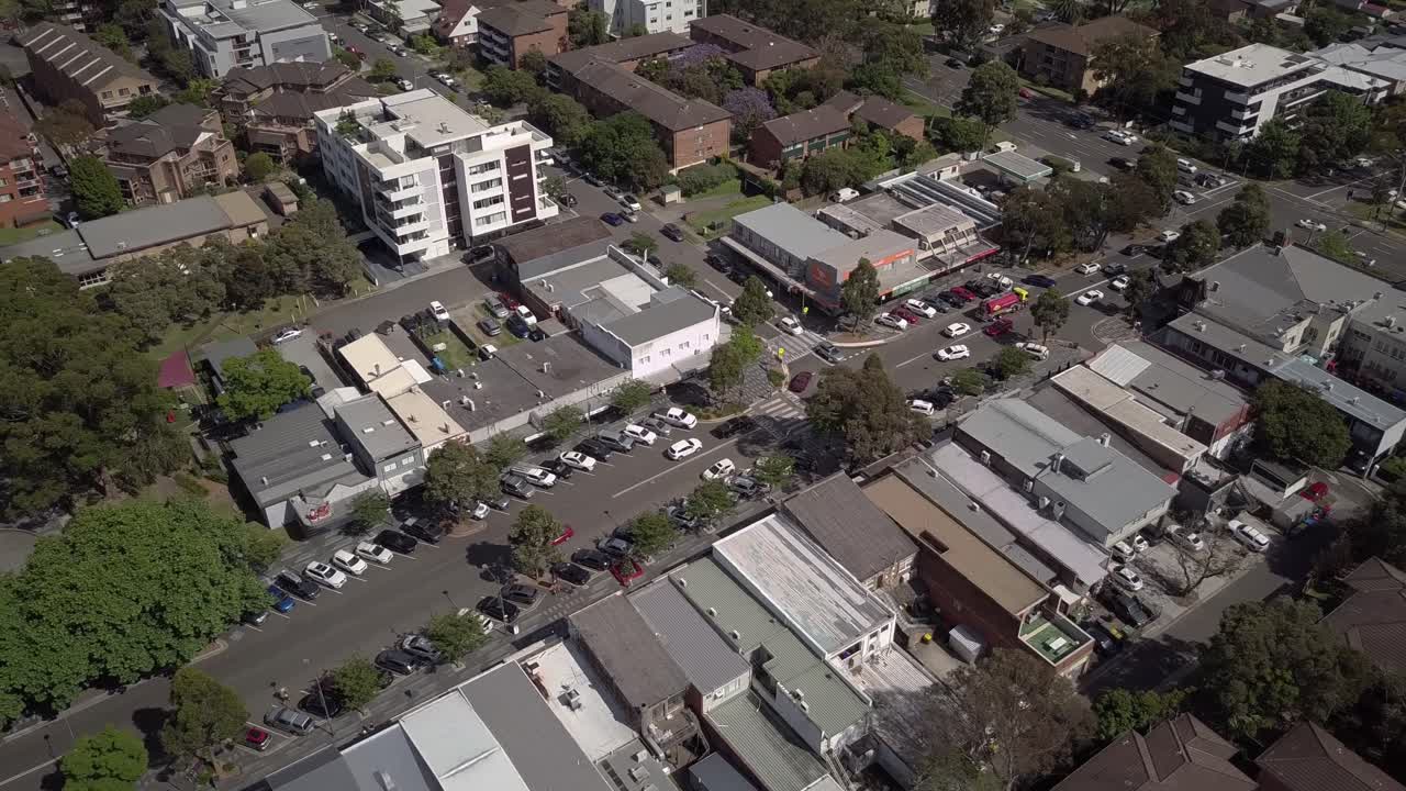 호주 에서 낮 동안 비즈니스 다운타운 에서 바쁜 시드니 시내 거리 - 공중 드론 촬영