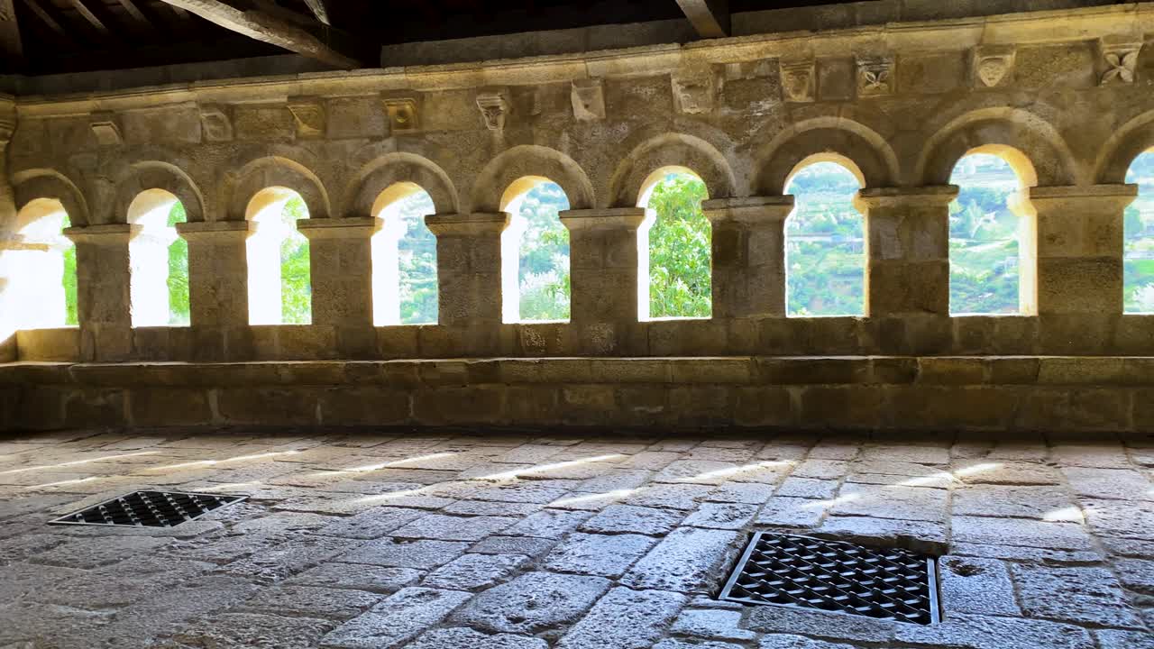 포르투갈의 domus municipalis braganza의  ⁇ 빛 내부 - 파노라마