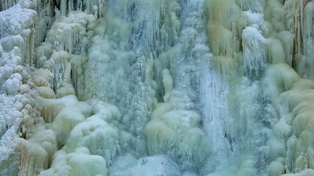 Wall of ice