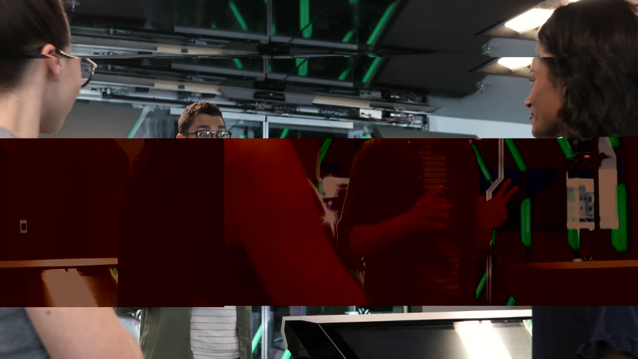 Male executive interacting with his colleagues 4k