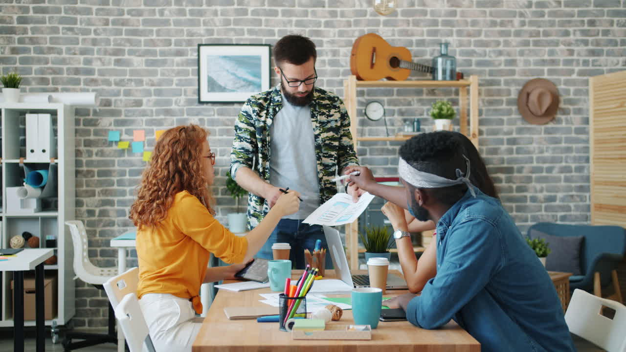 reunión del equipo de negocios