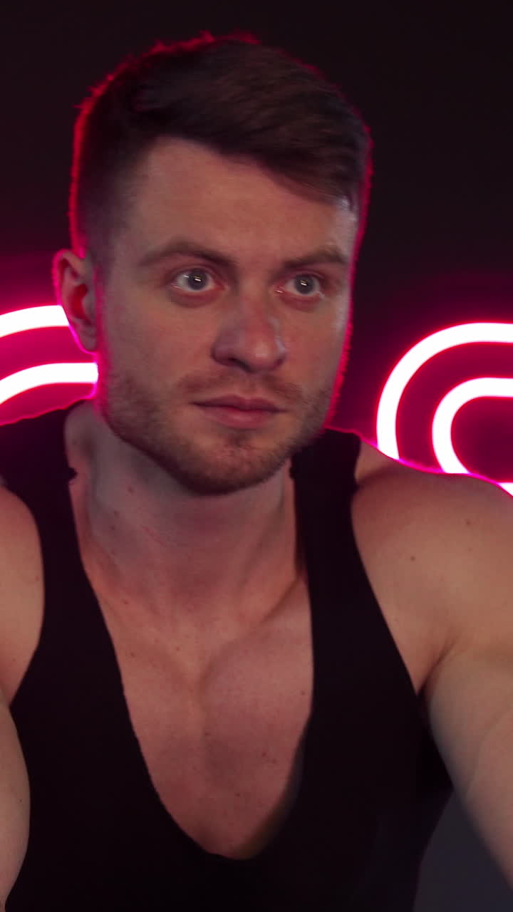 Man doing cardio in gym