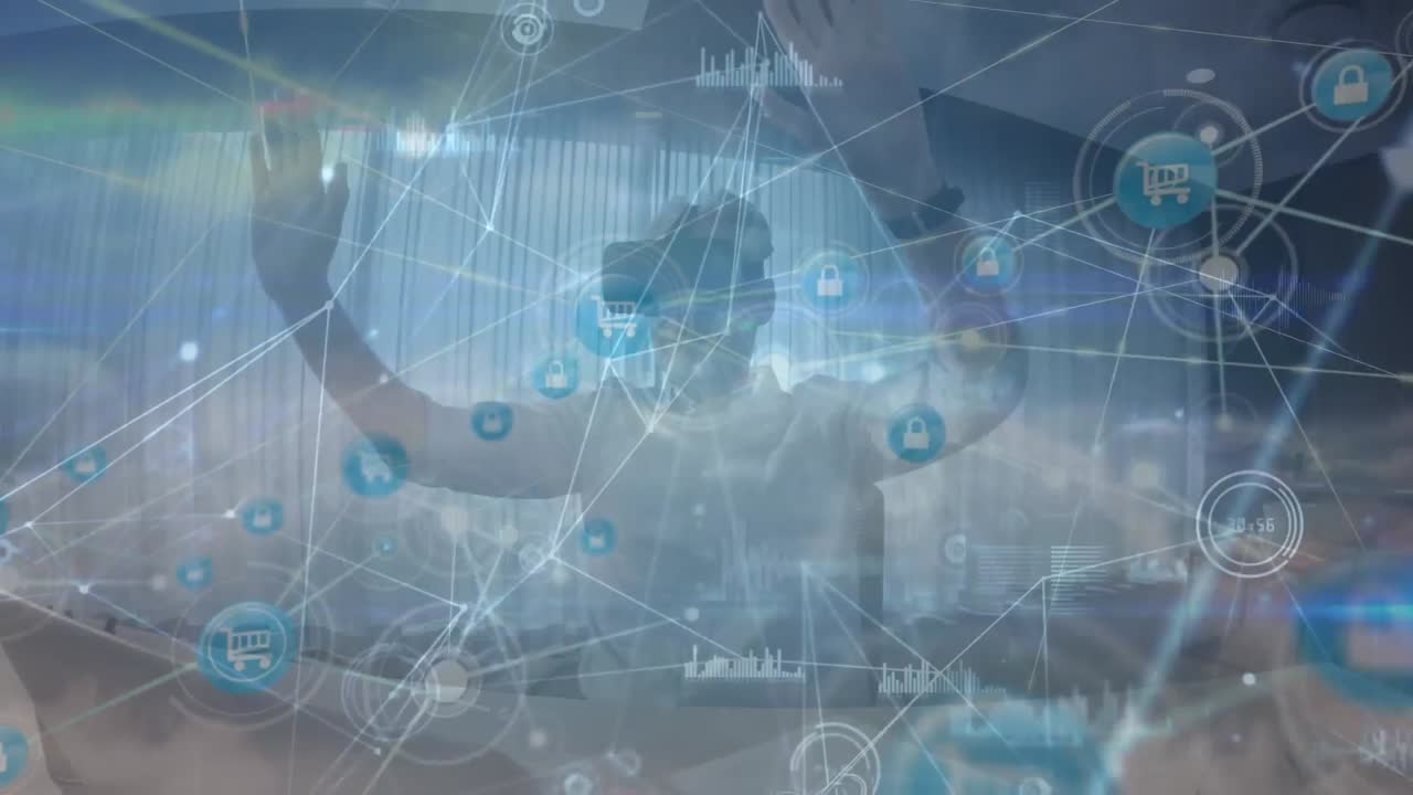 연결 네트워크의 애니메이션과 구름이 가득한 하늘에서의 데이터 처리