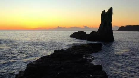 Sunset-View-of-Cathedral-Rocks-in-Kiama-Downs,-New-South-Wales,-Australia---aerial-drone-shot