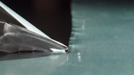 cutting metal with a saw