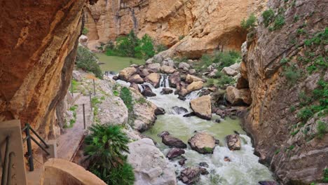 Tiro-Fijo-En-Caminito-Del-Rey,-Andalucía,-España