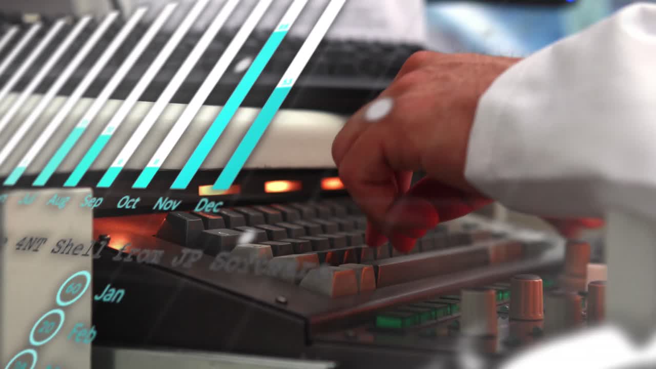 컴퓨터를 사용하는 카우카시안 사업가에 대한 금융 데이터 처리의 애니메이션