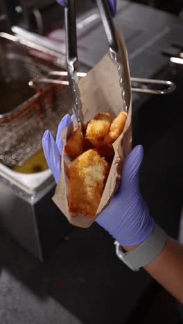 preparación de pescado frito