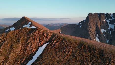 Hill-walking-on-Carn-Mor-Dearg-and-Ben-Nevis,-aerial