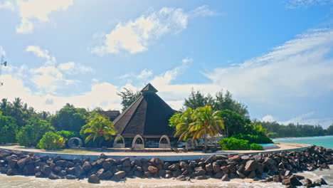 la isla privada de denis, en las seychelles, en el océano índico