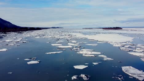 4k-30fps-aerial-video-of-the-Spring-Breakup,-on-the-Knik-River,-between-Anchorage-and-Wasilla,-Alaska