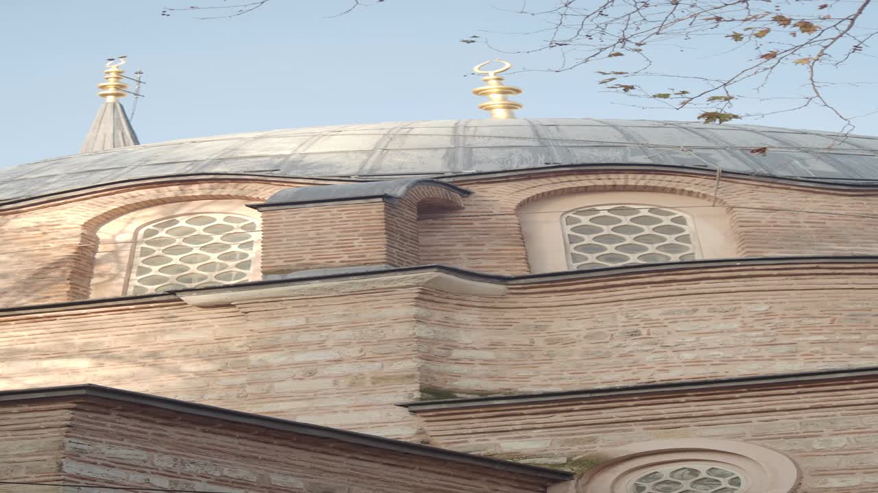 detalle arquitectónico de una mezquita histórica