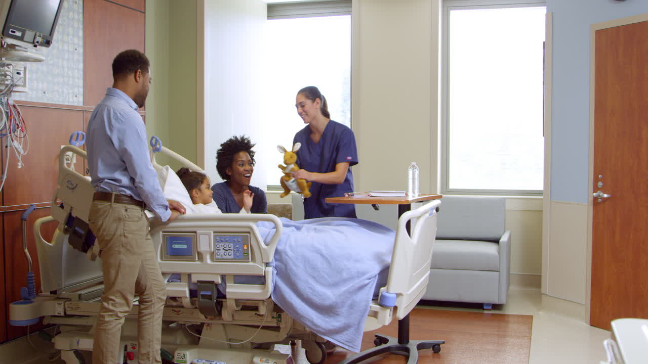 enfermera con padres y niño en la sala del hospital disparado en r3d