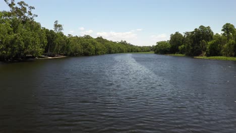 Flying-over-Ross-River,-Townsville