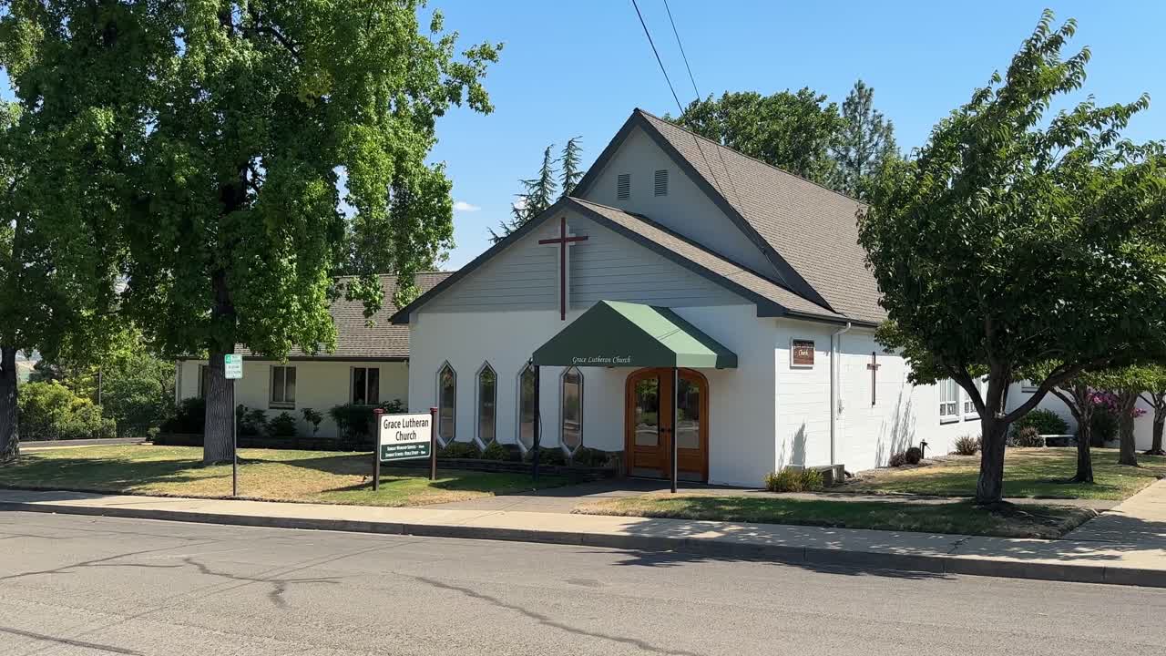 Church in Ashland, Oregon on a clear day, peaceful and quaint setting