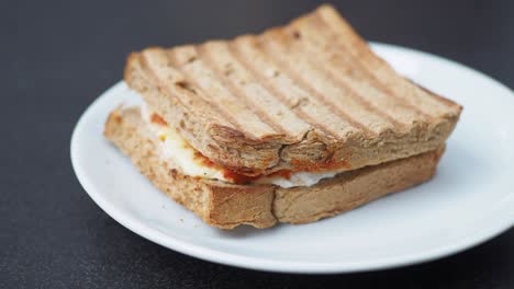 sándwich de queso a la parrilla