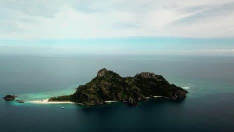 Fiji---Flying-at-an-alltitude-of-500-meters-over-Castaway-Island