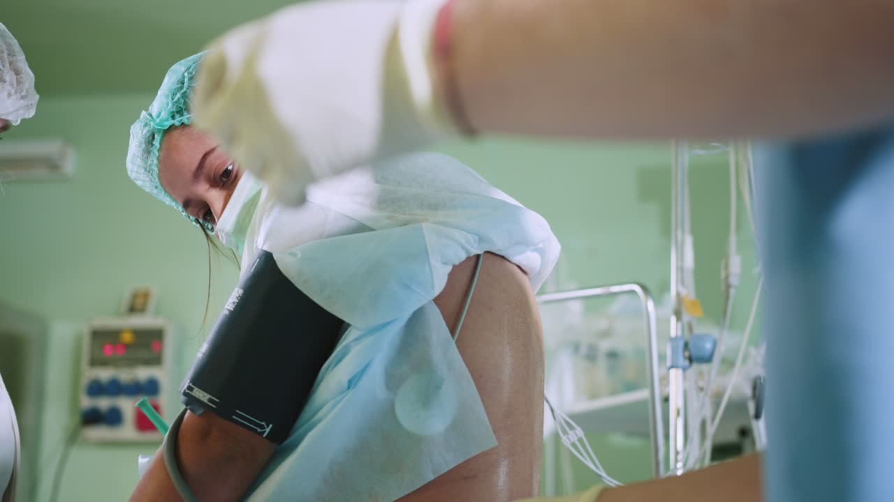 Intervento medico in sala operatoria