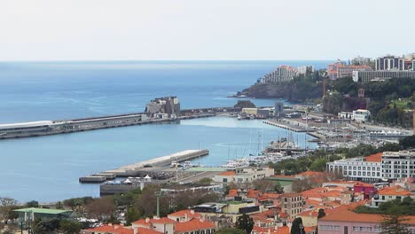 Panoramic-view-of-Funchal-City-and-Harbor-on-a-Sunny-day-at-Madeira-Island-Portugal,-HD-Static-Shot