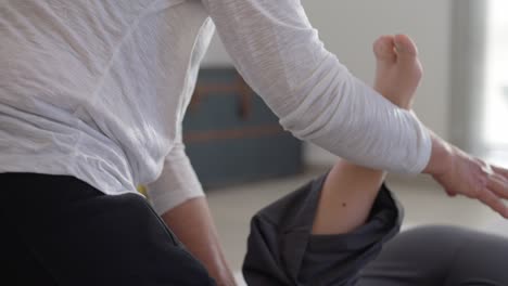 terapia de rodillas shiatsu en una clínica