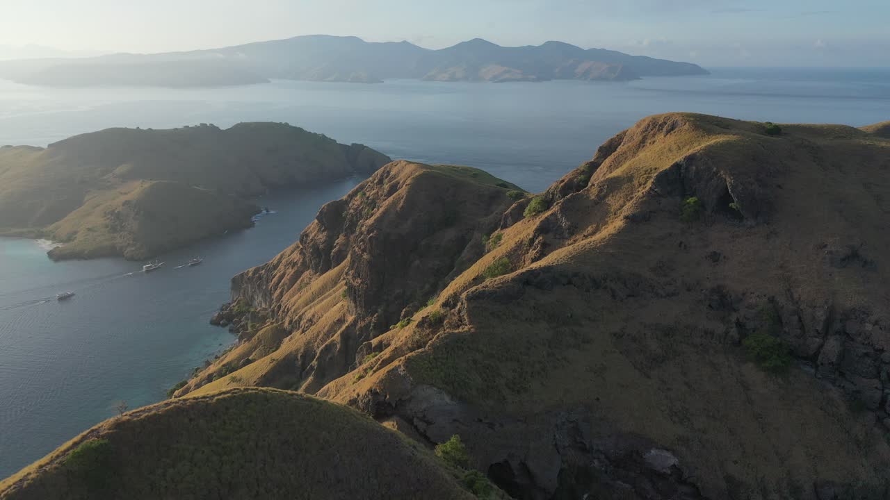 Pemandangan Udara Pulau Padar, Taman Nasional Komodo, Indonesia