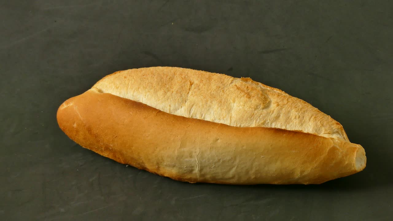 la crisis económica mundial de 2022, el aumento de los precios del pan, el pan y el aumento de 5$ en el precio del pan y la inflación en estados unidos.