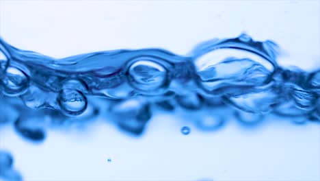 Close-up-water-in-slow-motion