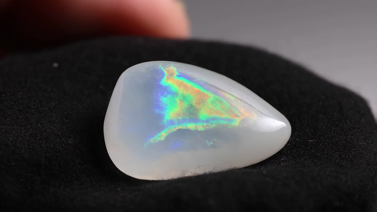 Opal Gemstones