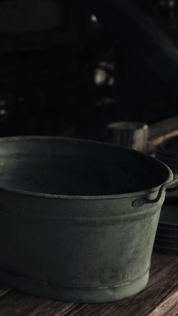 vieja bañera de metal galvanizado