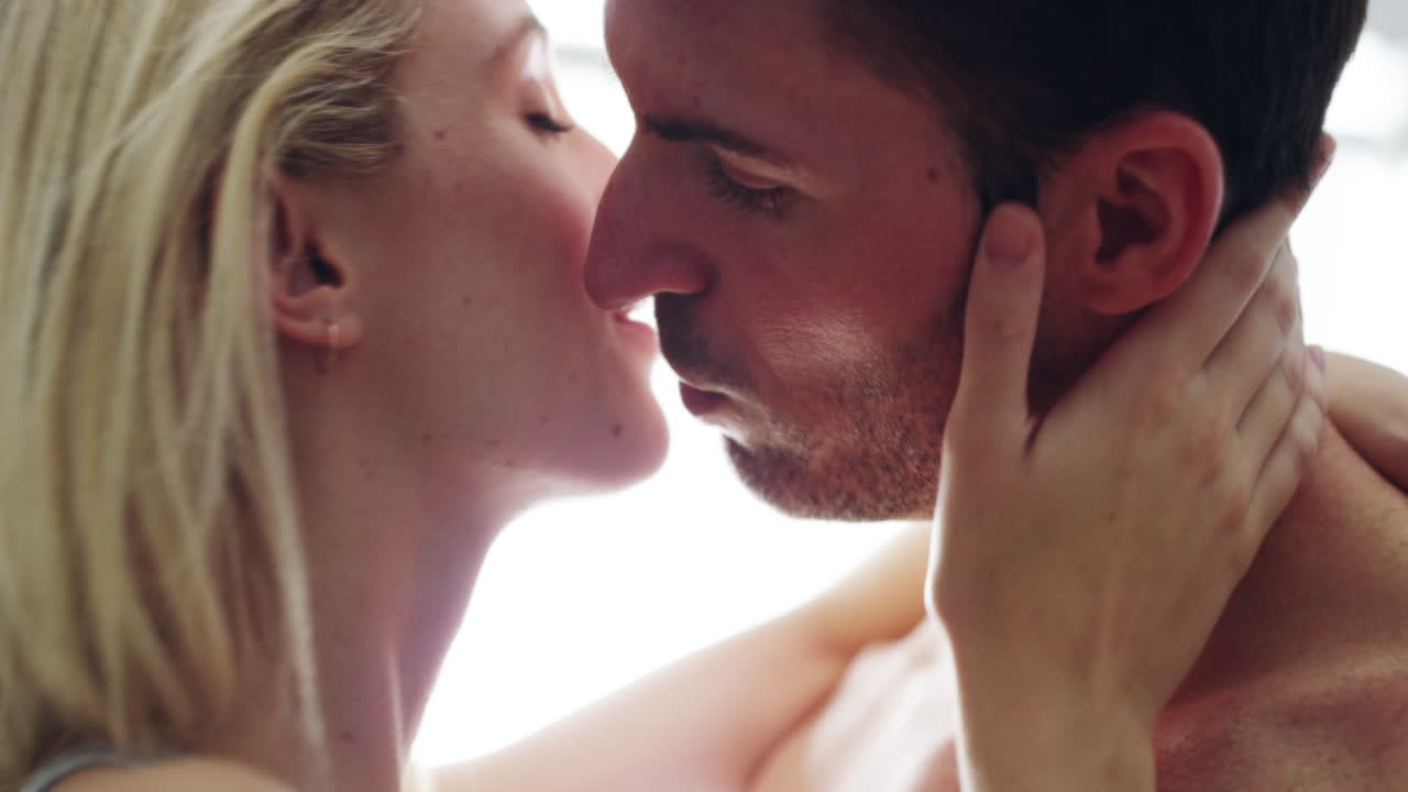 respondiendo a cada toque suyo