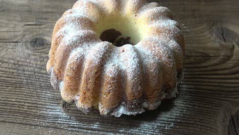 rustic style bundt cake sprinkled with sugar