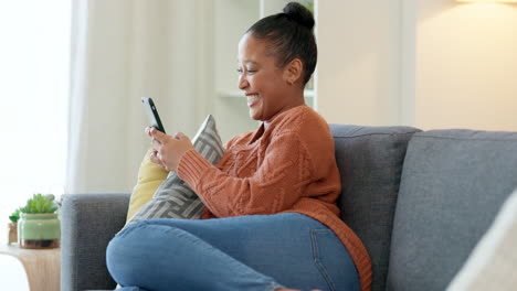 woman banking, paying bills