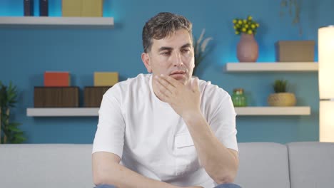 우울증에 걸린 사려 깊은 남자