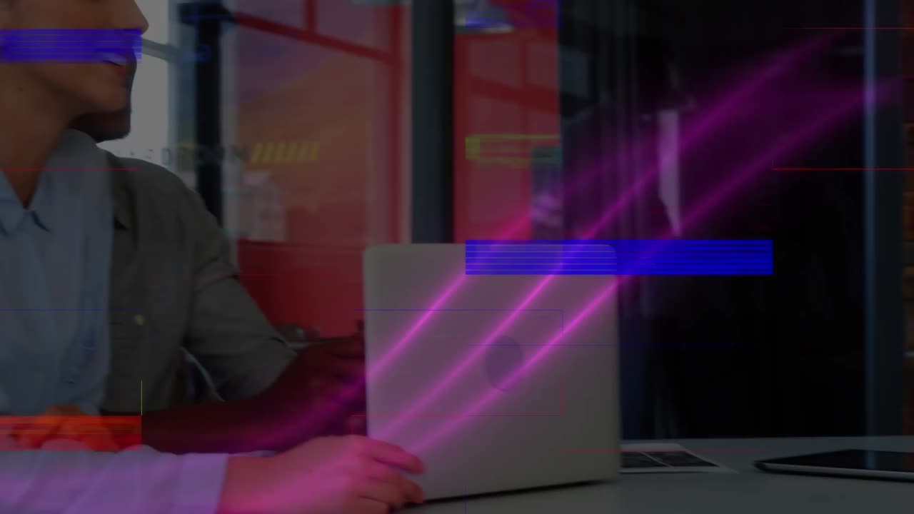 animación de interferencia sobre diversas personas de negocios hablando