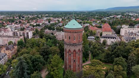 the water tower was used for the regulation and the distribution of drinking water in colmar, controlled in july 1884 by municipal wastewater treatment plants