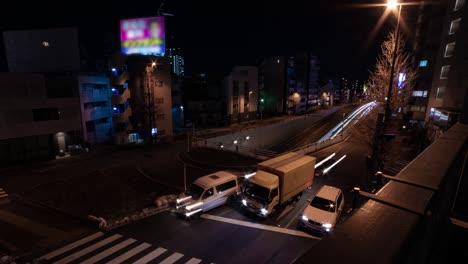 도쿄 시내 거리의 교통체증의 야간 타임스 화면