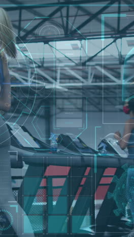 interfaz digital con el procesamiento de datos médicos contra personas en forma que corren en la cinta de correr en el gimnasio