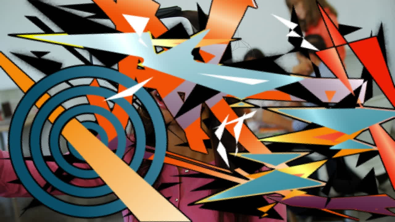 animación de formas abstractas sobre una mujer de negocios con auriculares vr