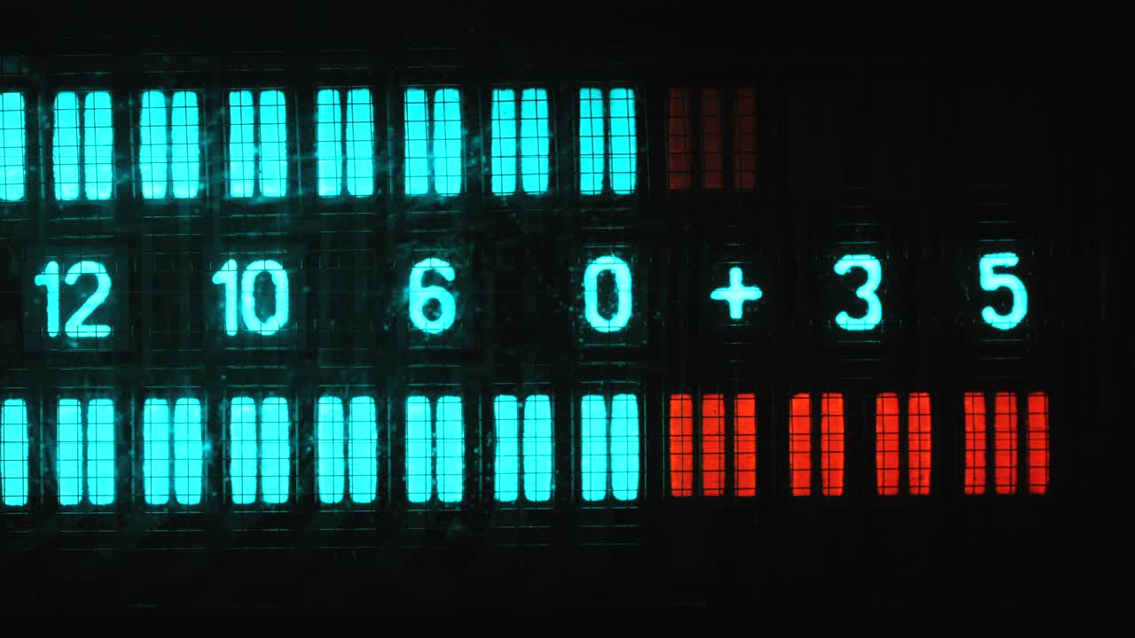 Monitor changes the volume of the amplifier. Audio amp display. 4k