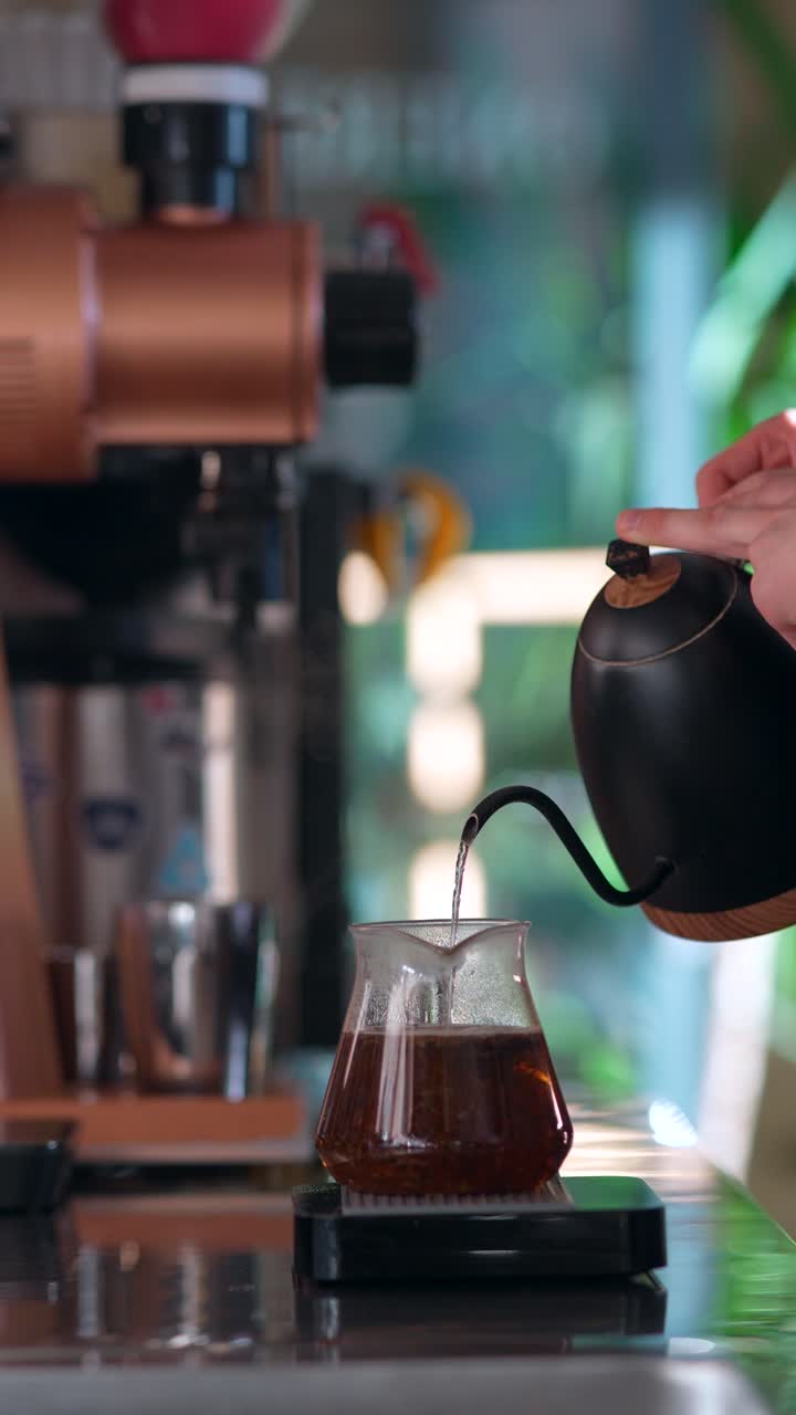 커피에서 차를 만드는 것