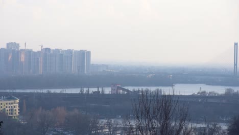 Kiev-Ucrania---11-De-Enero-De-2021.-Contaminación-Del-Aire-Peligrosa,-La-Ciudad.