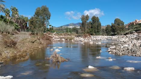 Navigating the river, moving upstream on a beautiful Autumn morning