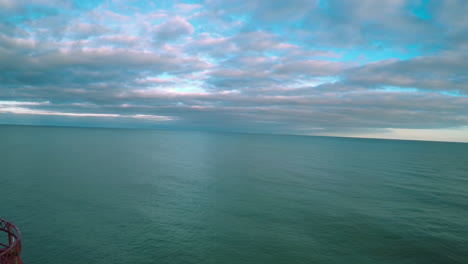 hermosa vista aérea sobre el faro de sturgeon bay en door county wisconsin 1