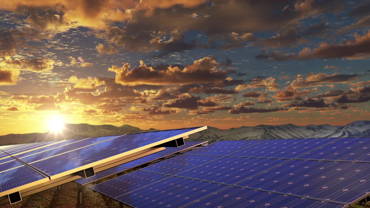 energía alternativa por paneles solares contra el cielo al atardecer en la granja eléctrica